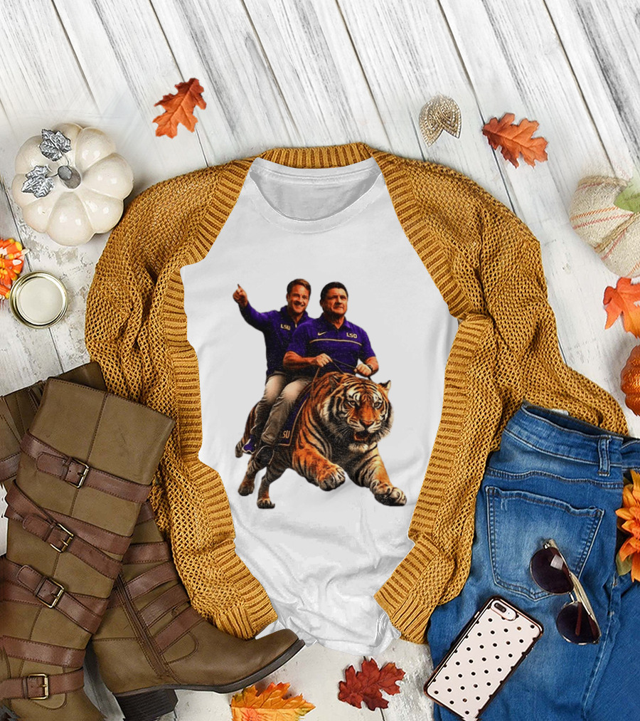 Bayou Brothers Tiger Riding LSU Coach Ed Orgeron Vs Kim Mulkey T-Shirt
