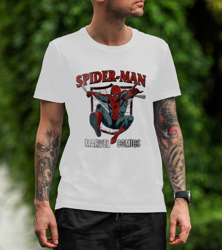 Spider Man Marvel Comics Crouching Web Shield Pose T-Shirt
