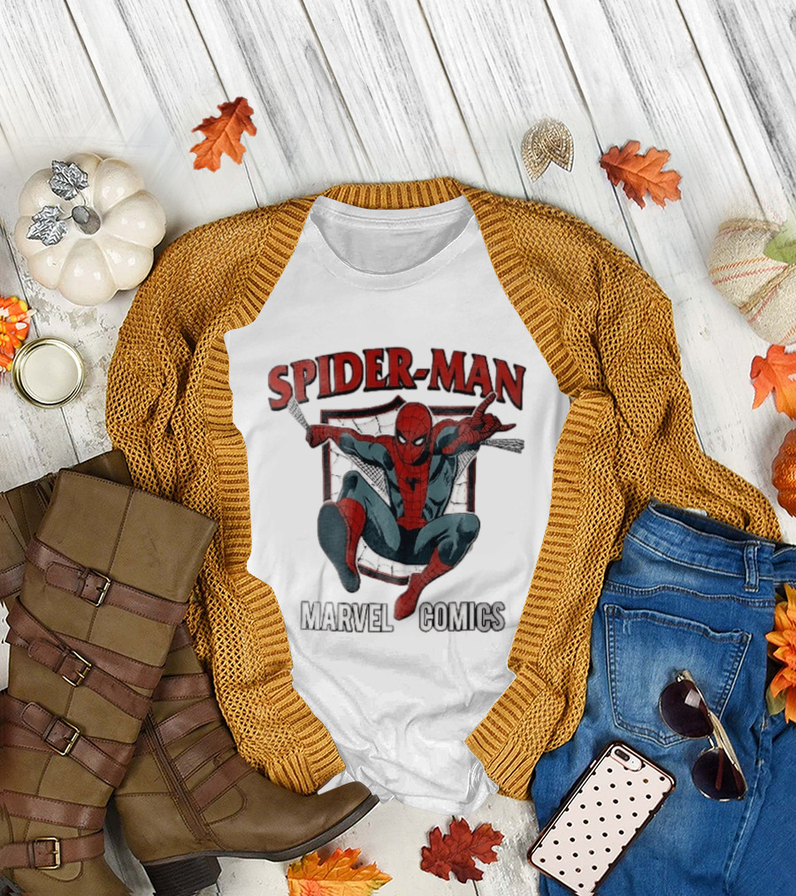 Spider Man Marvel Comics Crouching Web Shield Pose T-Shirt