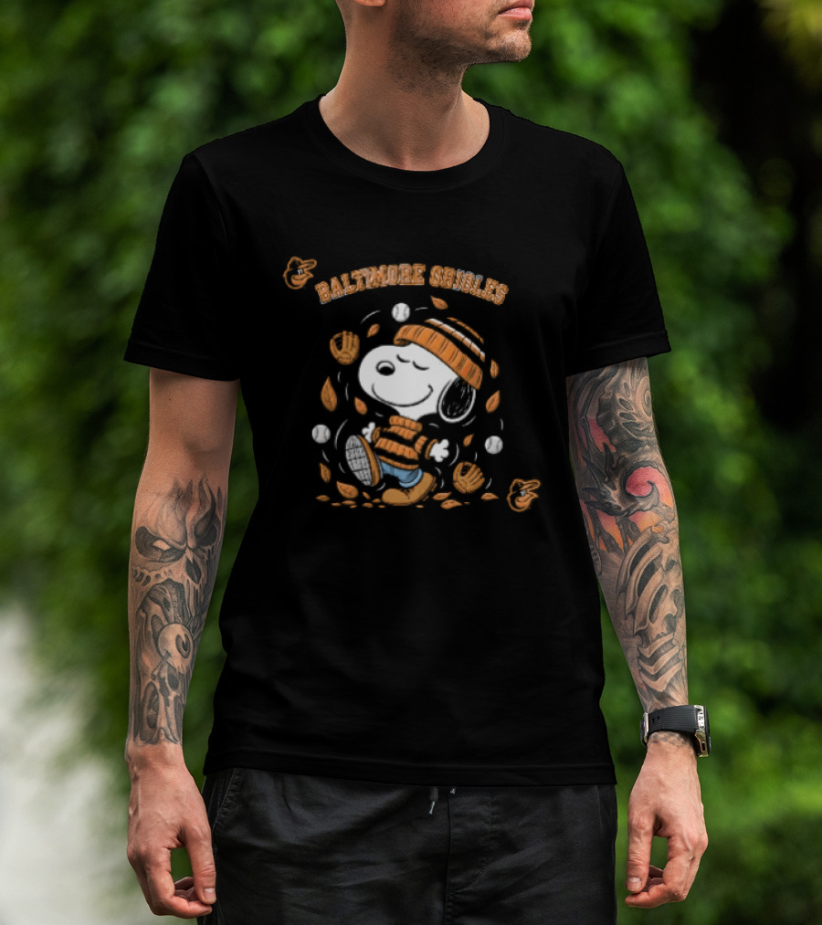Baltimore Orioles Snoopy Beanie Mitts Falling Leaves Baseballs T-Shirt