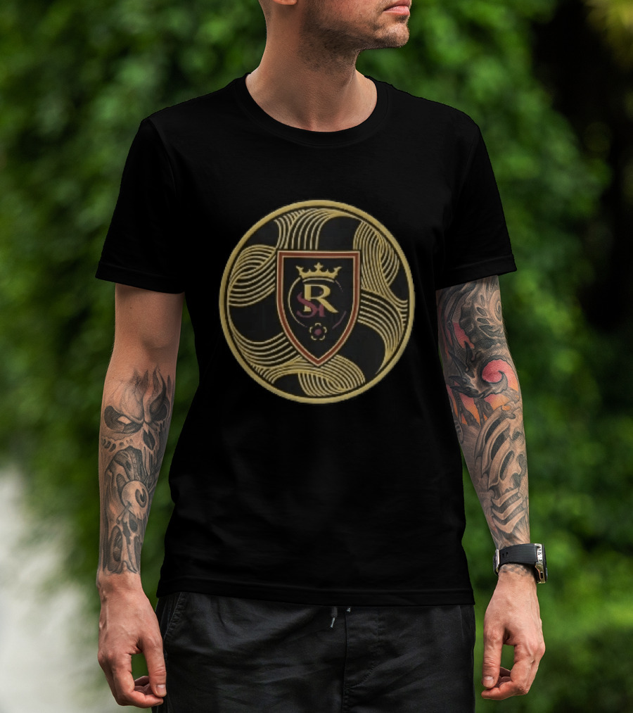 Royal Shield Gold Crown Monogram Rs Filigree Circular T-Shirt