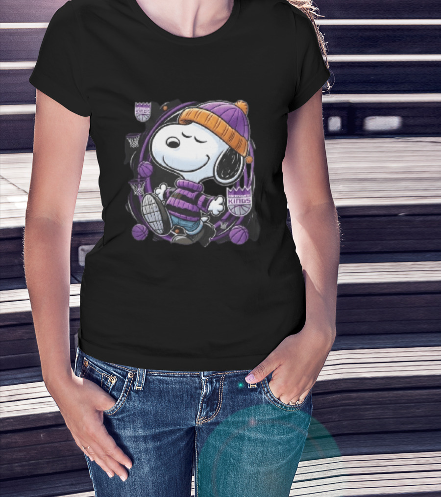 Sacramento Kings NBA Snoopy Walking Beanie Striped Basketball Hoops T-Shirt