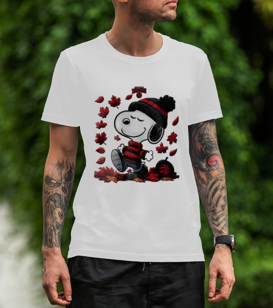 Toronto Raptors Snoopy Autumn Maple Leaves Pumpkin Walking T-Shirt