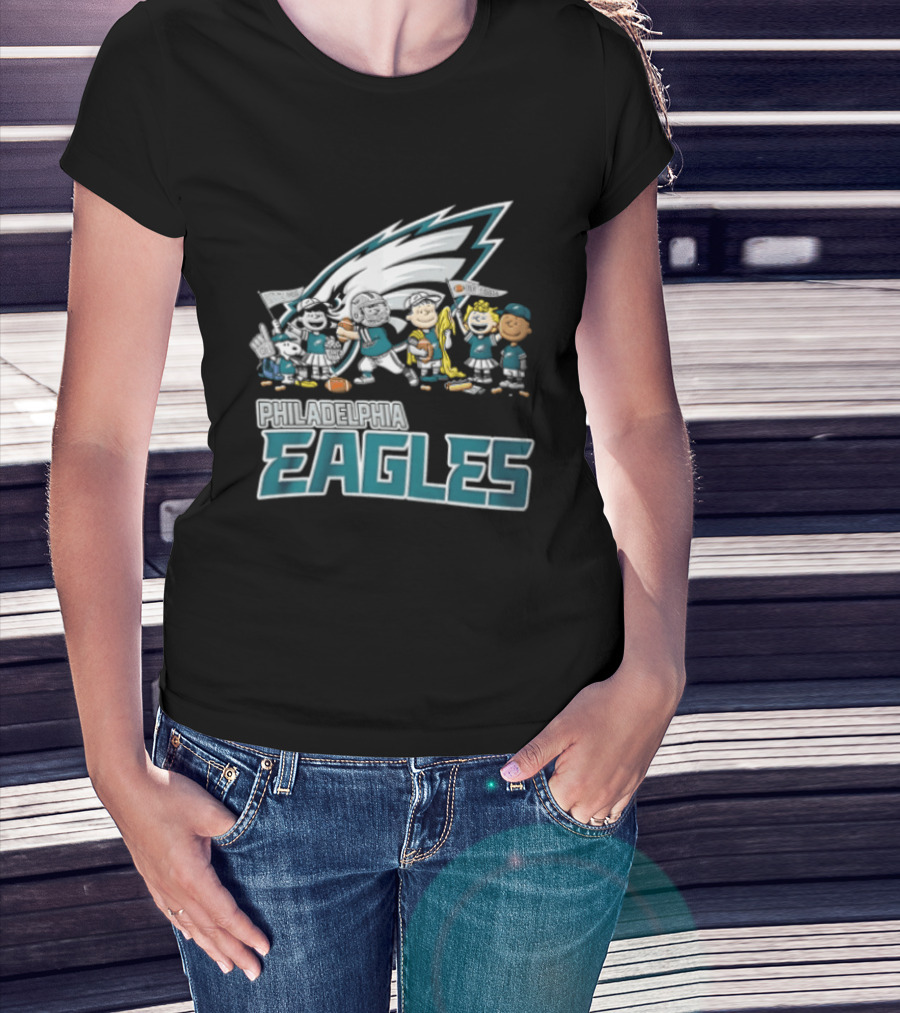Philadelphia Eagles Charlie Brown Snoopy Cheerleaders Team T-Shirt