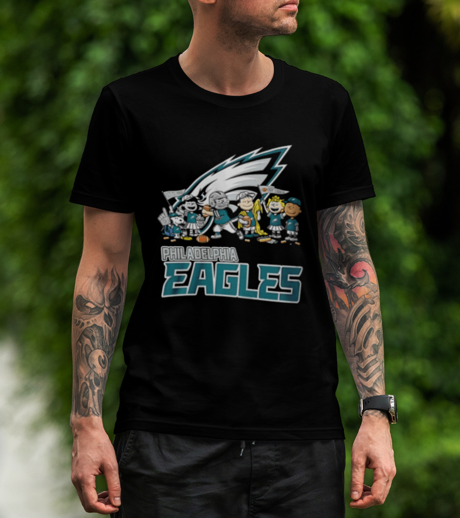 Philadelphia Eagles Charlie Brown Snoopy Cheerleaders Team T-Shirt