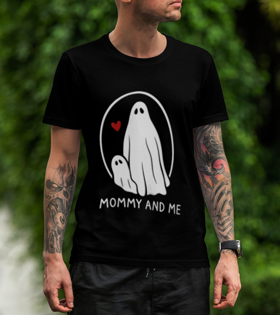 Mommy And Me Ghosts Heart Halloween Matching T-Shirt