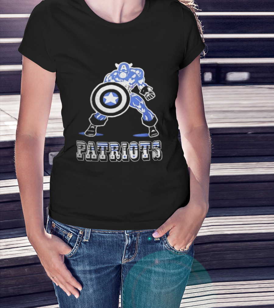 Patriots Stars And Stripes Captain Crouch Holding Shield T-Shirt
