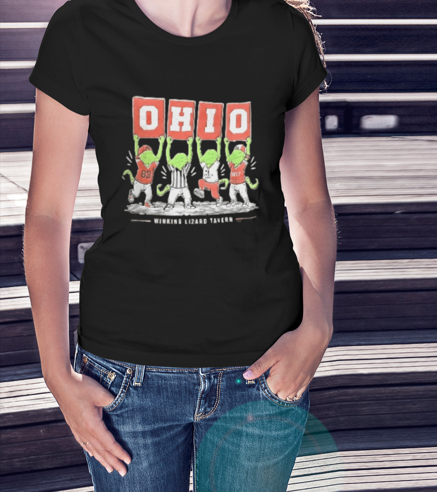 Winking Lizard Tavern Ohio 83 WLT Four Cartoon Green Lizards Holding OHIO Signs T-Shirt