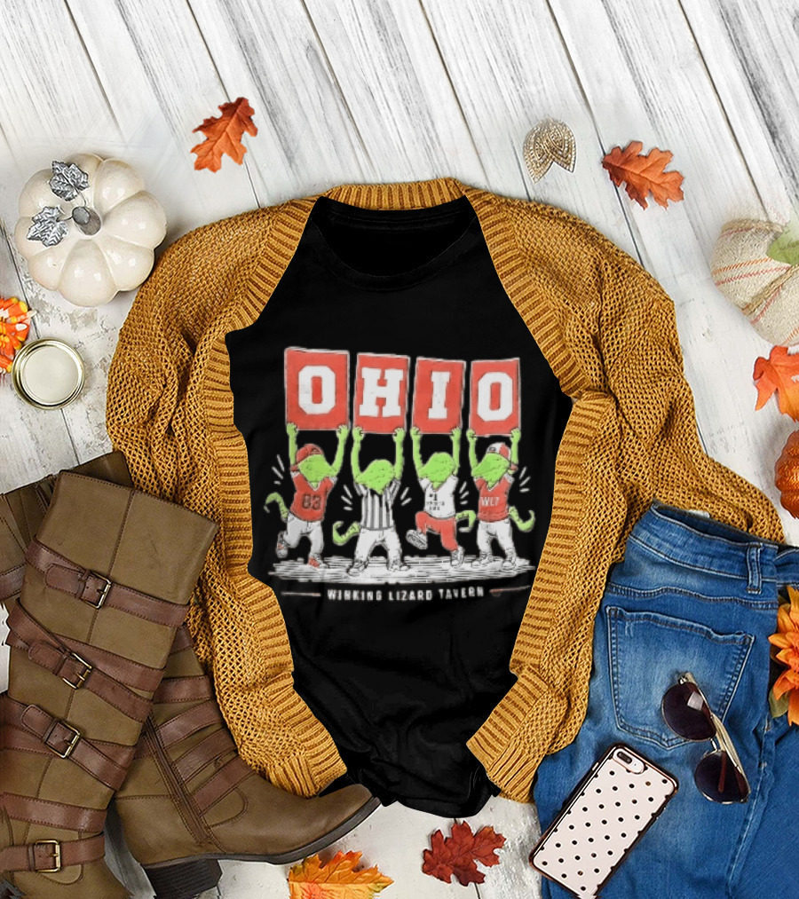 Winking Lizard Tavern Ohio 83 WLT Four Cartoon Green Lizards Holding OHIO Signs T-Shirt