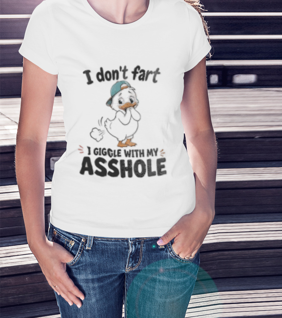 I Don't Fart Giggle With My Asshole Cartoon Duck Backward Cap T-Shirt