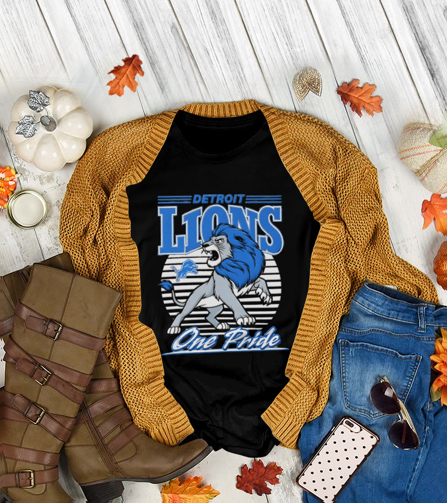 Detroit Lions One Pride Roaring Lion Fan T-Shirt