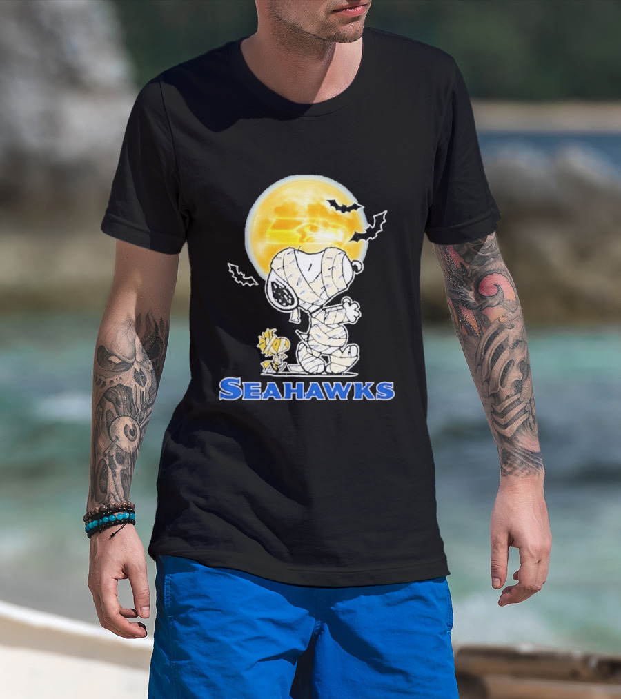 Seattle Seahawks Snoopy Mummy Halloween Moon T-Shirt