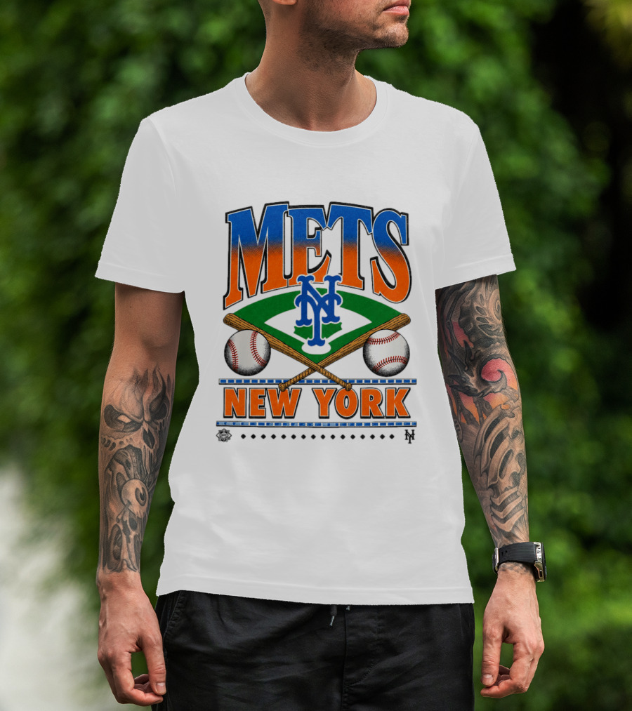 Mets New York Baseball NYC Team Two Bats Two Baseballs Crossed Bat T-Shirt