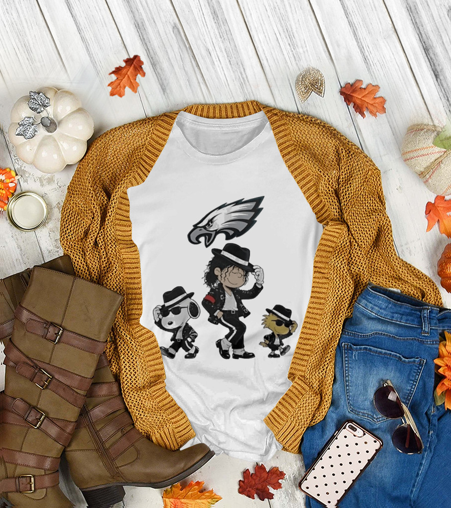 Philadelphia Eagles Snoopy Charlie Brown Woodstock Pop Rock Dancing T-Shirt
