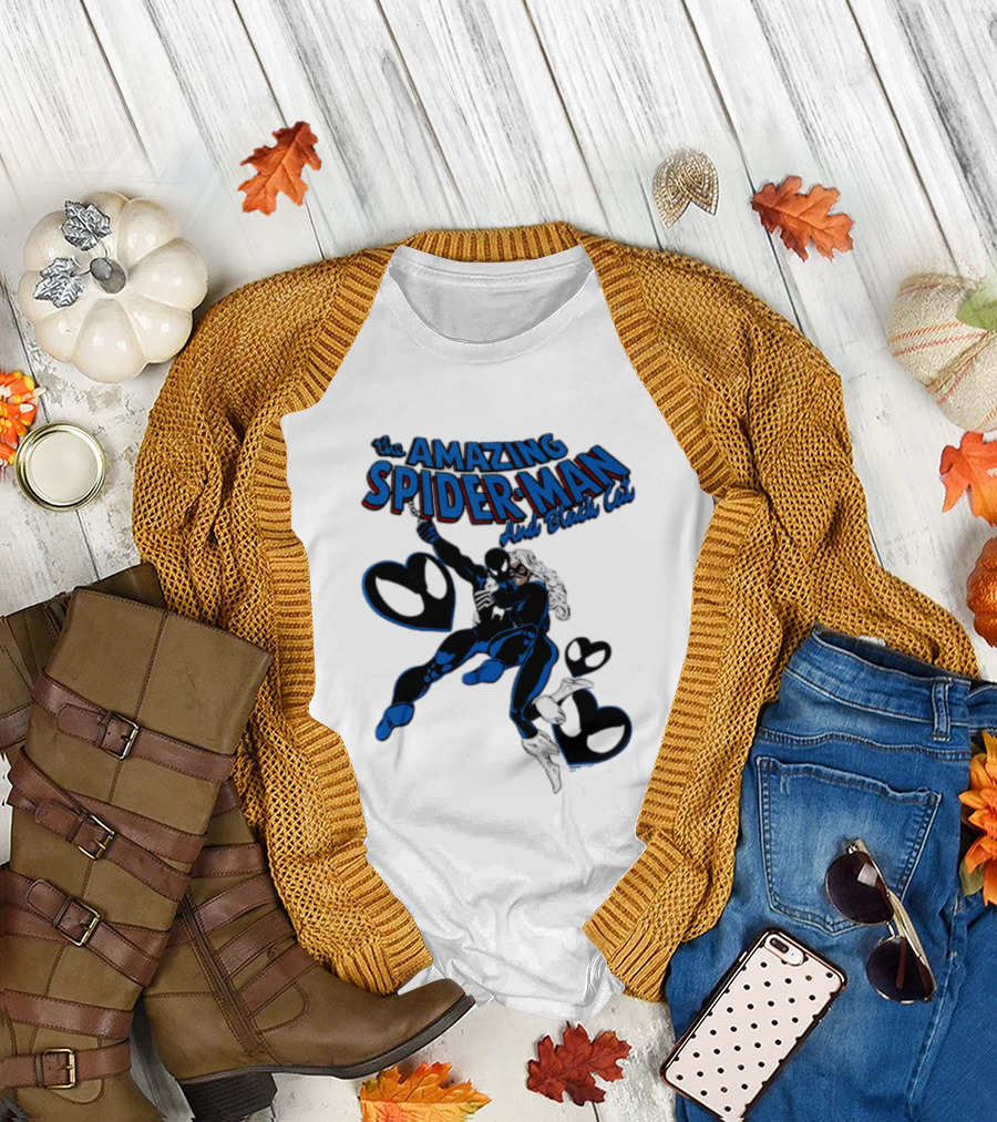 The Amazing Spider Man Hugs Black Cat With Hearts T-Shirt