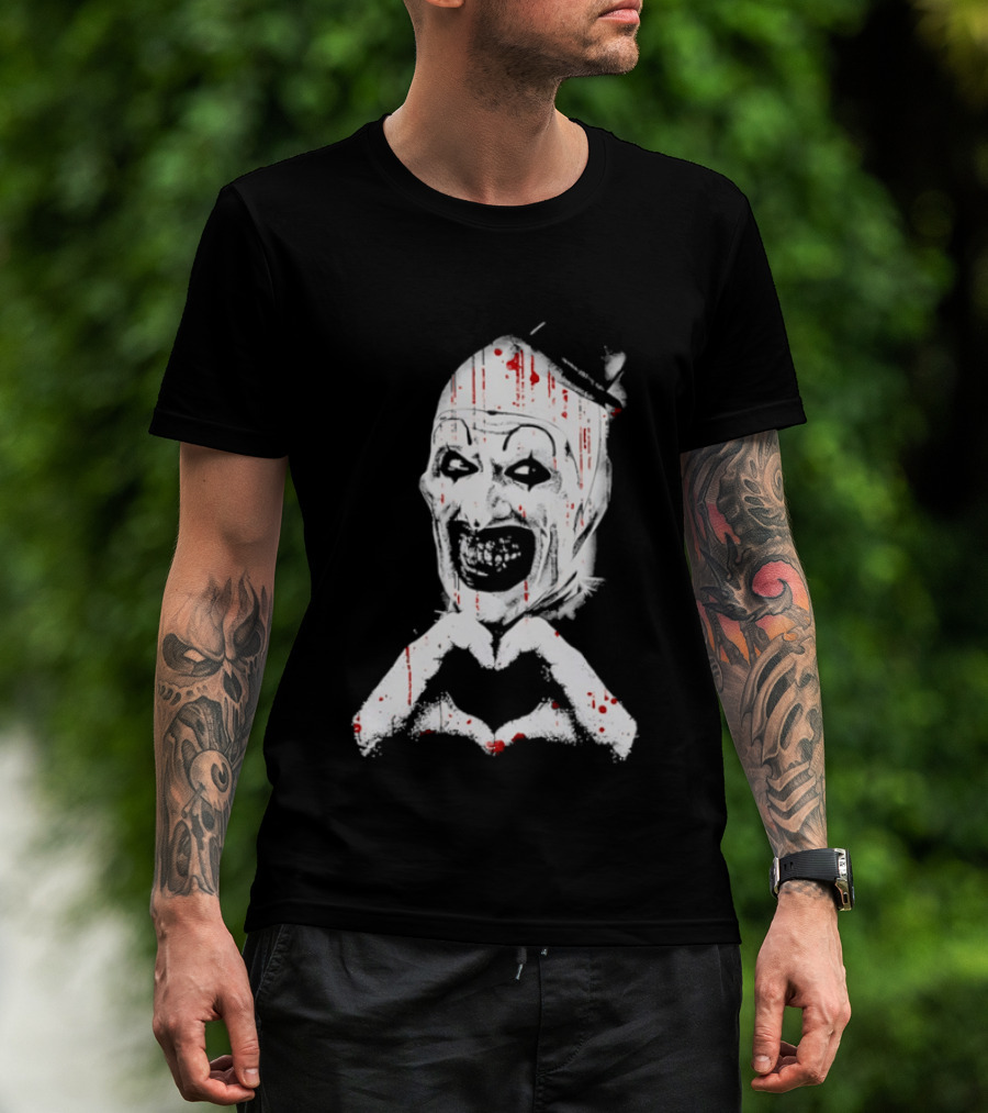 Terrifying Clown With Creepy Heart Hands And Bloody Accents T-Shirt