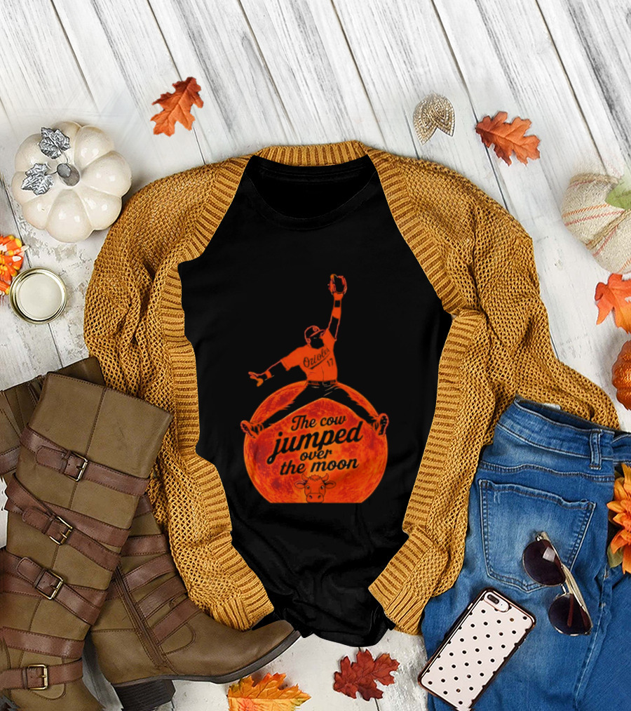 Colton Cowser The Cow Jumped Over The Moon Baseball Catcher T-Shirt