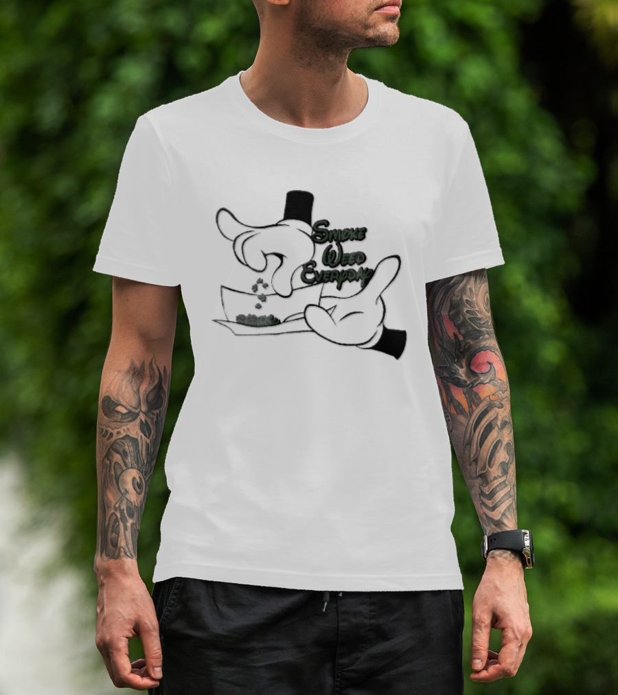 Cartoon Smoke Weed Everyday Gloved Hands Rolling Paper T-Shirt