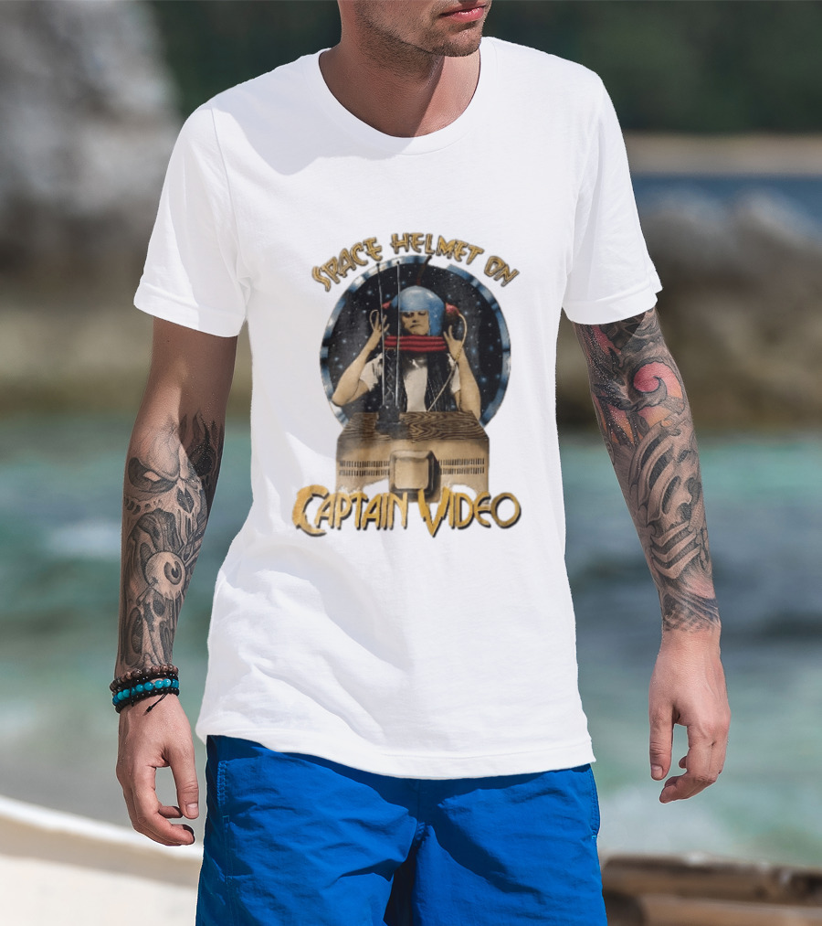 Space Helmet On Captain Video Retro Sci Fi Adventure T-Shirt