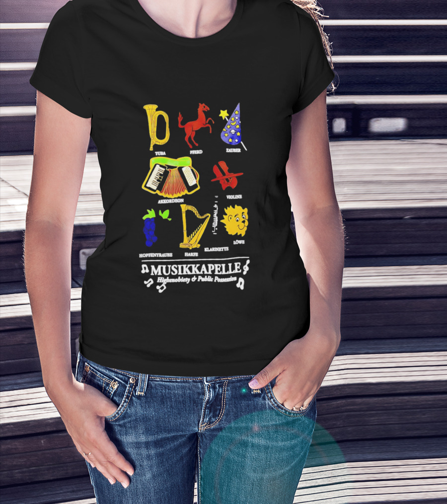 Musikkapelle Highsnobiety And Public Possession Tuba Speed Zauber Akkordeon Wolke Hopfentruabe Harfe Klarinet Löwe T-Shirt