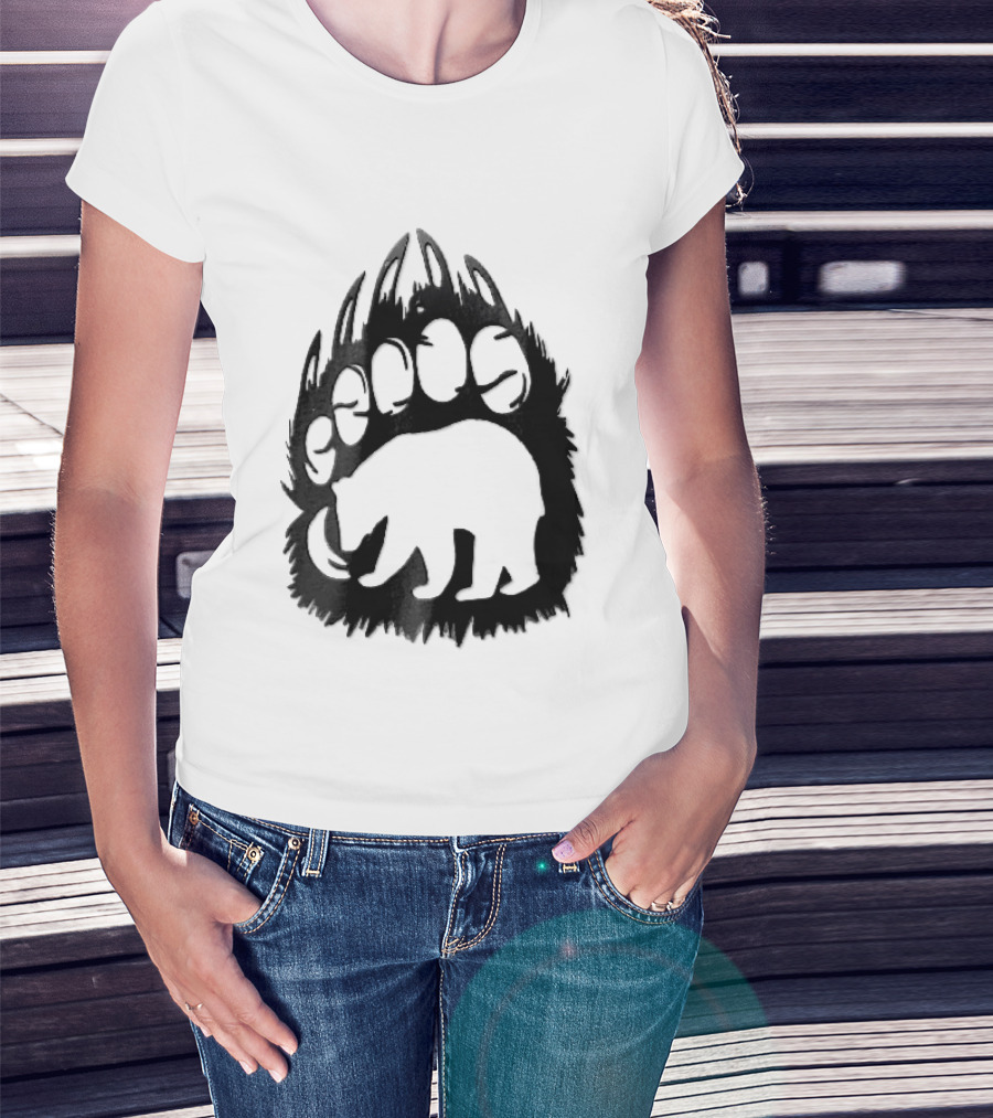 Black Sharp Clawed Grizzly Bear Paw Walking Silhouette Animal Print T-Shirt