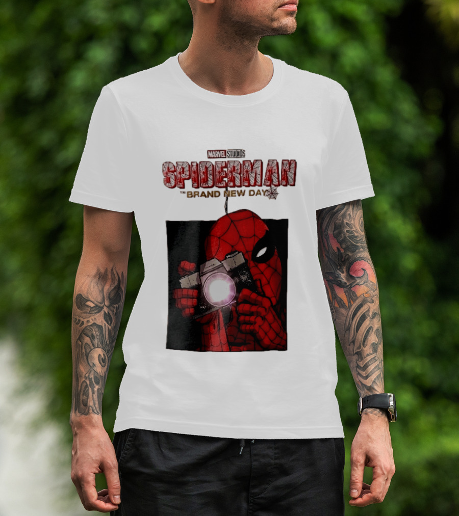 Marvel Studios Spiderman The Brand New Day Masked Hero Camera Flash T-Shirt