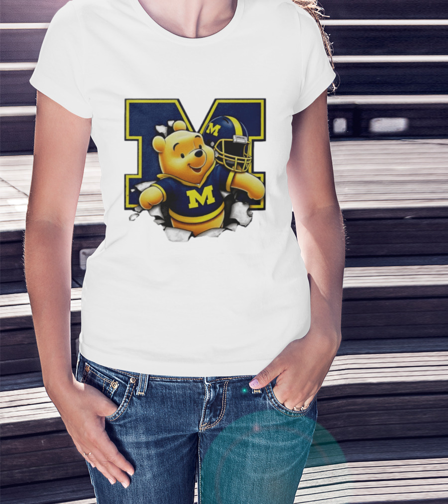 Winnie The Pooh Michigan Wolverines Football M Helmet T-Shirt