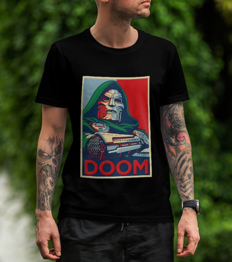 Doom Supervillain Mask Hooded Armored Gauntlets Red Blue T-Shirt