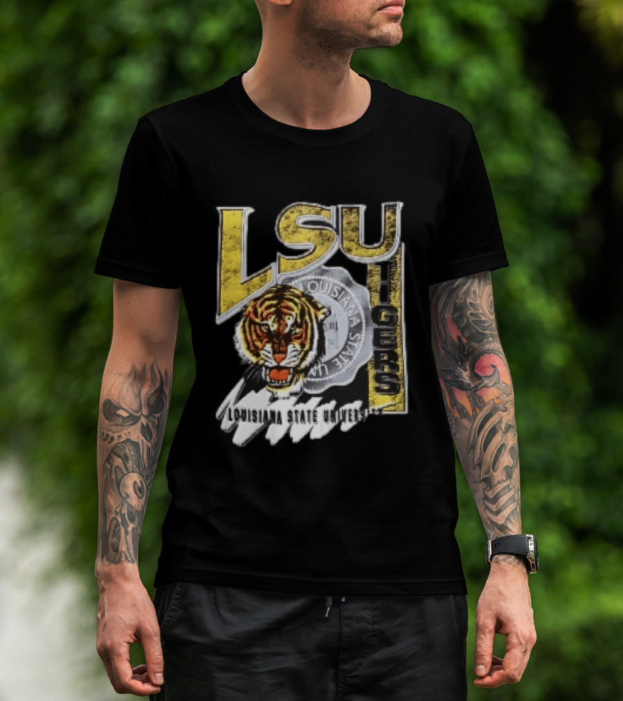 LSU Tigers Louisiana State University Tiger Head Seal Distressed T-Shirt