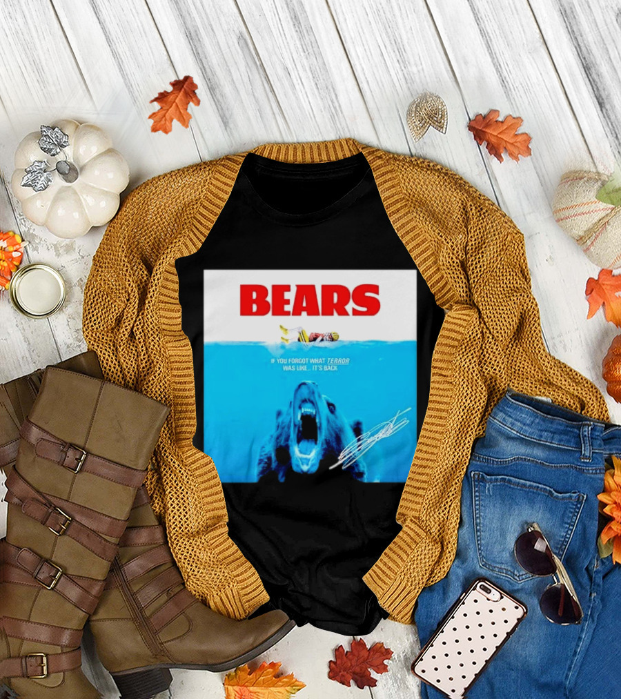 BEARS Caleb Williams Green Bay Packers Player Swimming Bear If You Forgot What Terror Was Like It's Back Chicago Bears T-Shirt