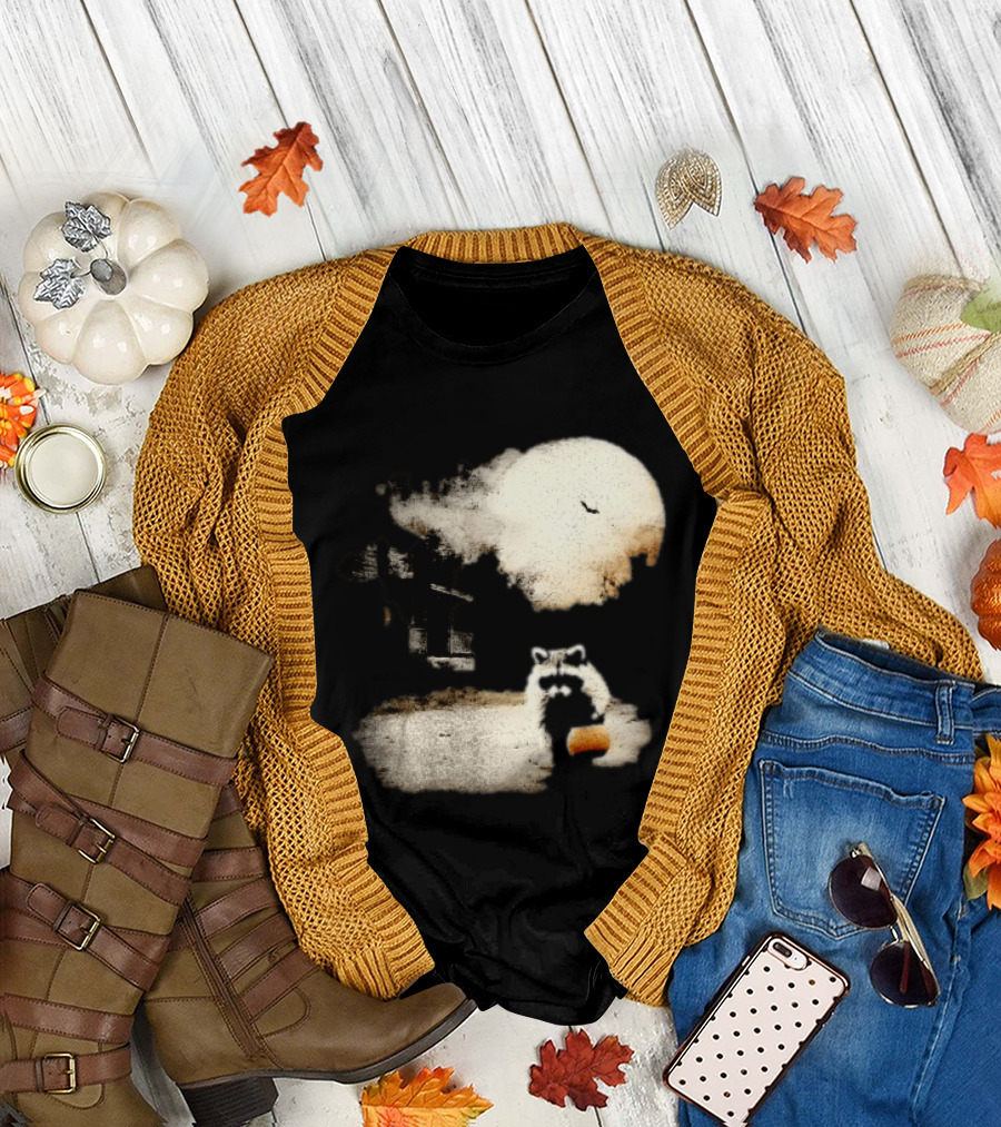 Halloween Spooky Pumpkin Raccoon Full Moon Scene T-Shirt