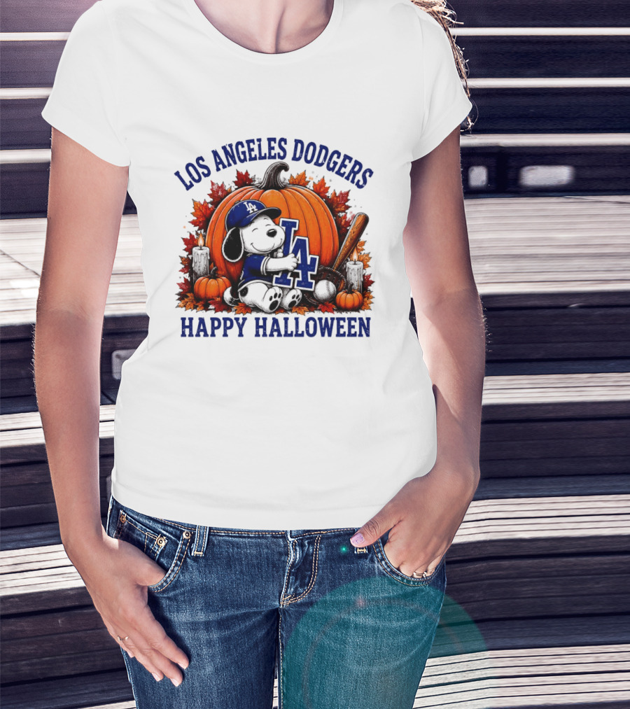 Los Angeles Dodgers Snoopy Hugging Pumpkin Happy Halloween Baseball T-Shirt