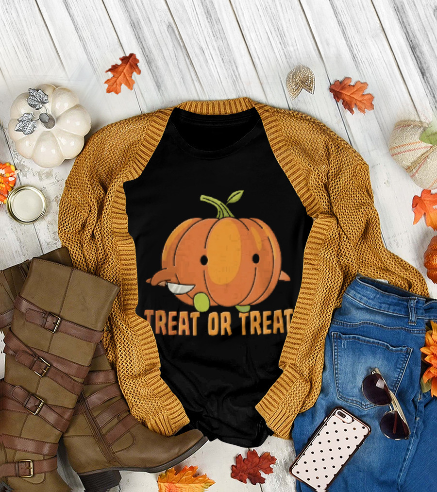Treat Or Cartoon Pumpkin Holding Small Knife T-Shirt