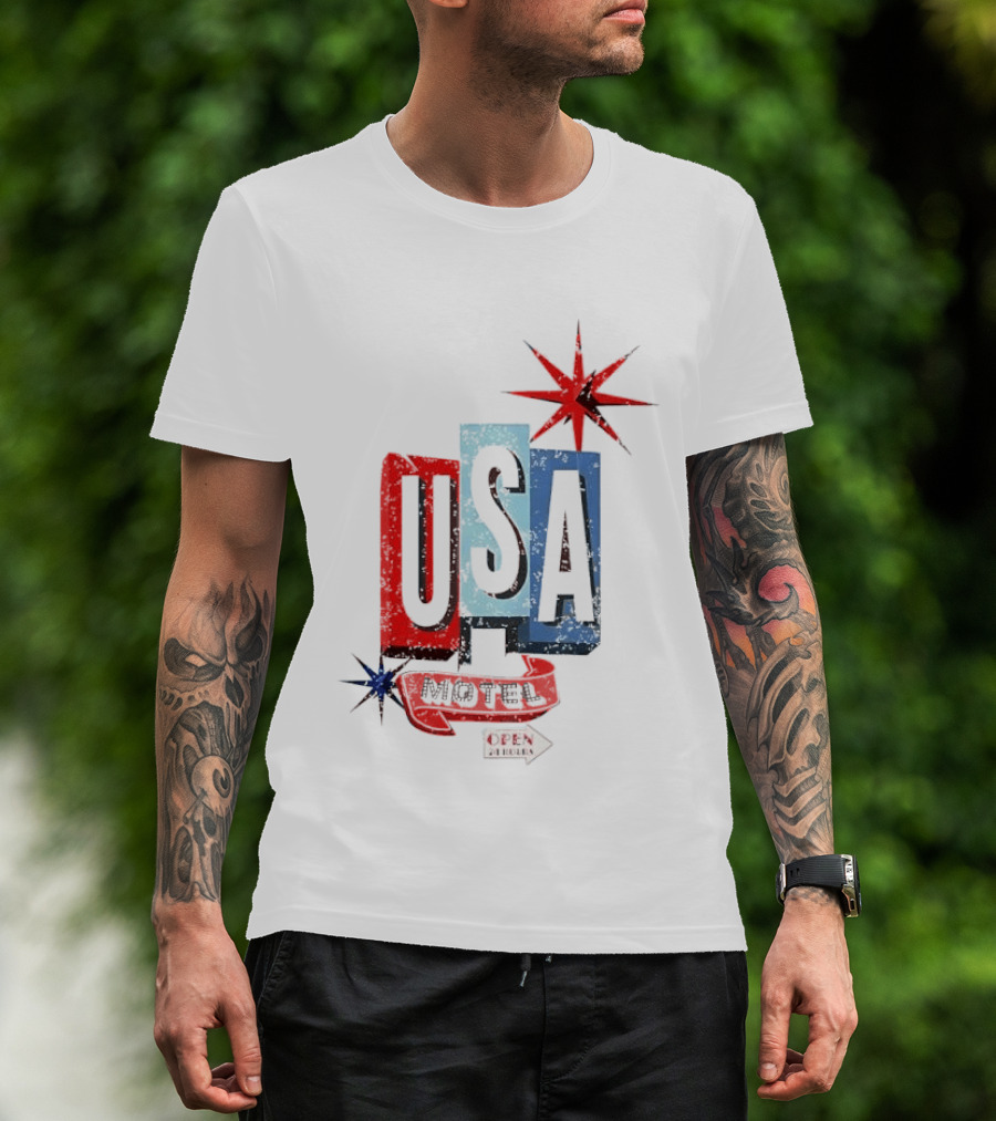 USA Motel Open 24 Hours Retro Sign With Stars T-Shirt