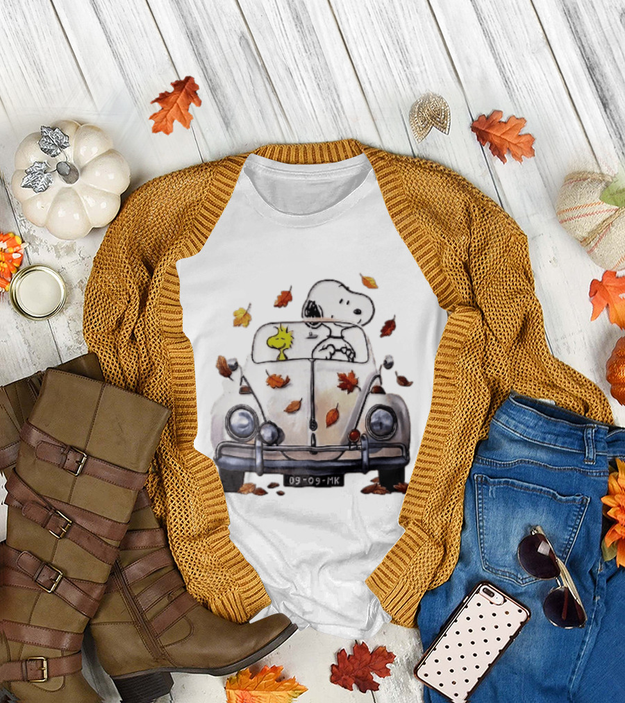 Peanuts Snoopy Woodstock Driving Car Autumn Leaves Watercolor Cartoon 09 Mk T-Shirt