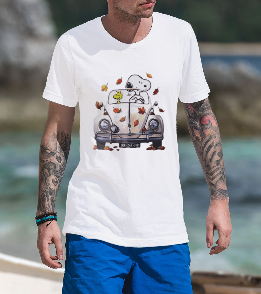 Peanuts Snoopy Woodstock Driving Car Autumn Leaves Watercolor Cartoon 09 Mk T-Shirt