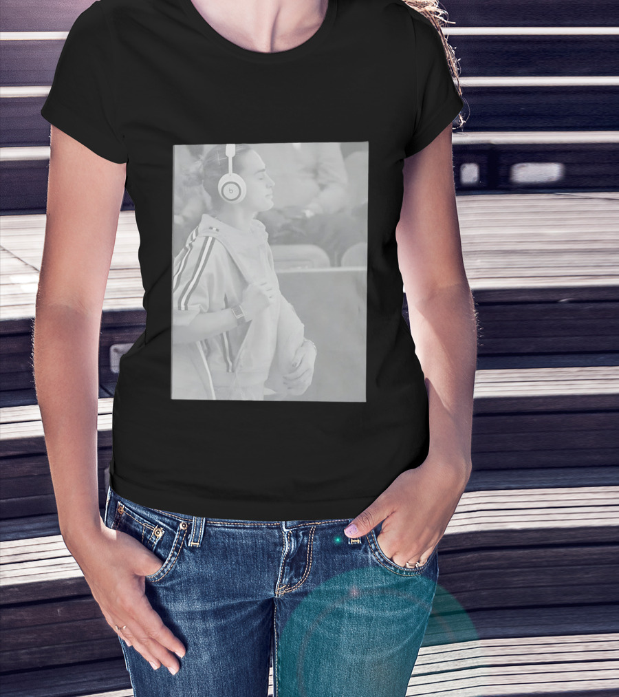 Aryna Sabalenka Headphones And Tracksuit 2026 T-Shirt