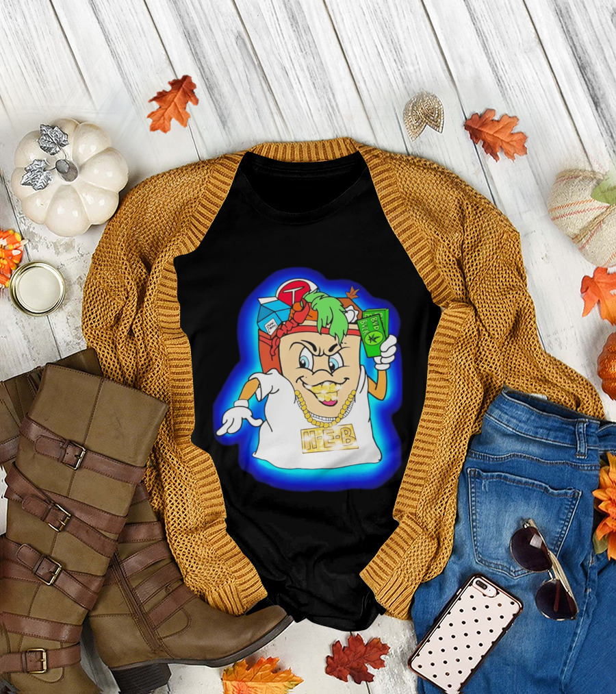 H E Buddy Bud Bucks Character Holding Bud Buck Bills And Wearing Gold Chain With Bling H E B T-Shirt