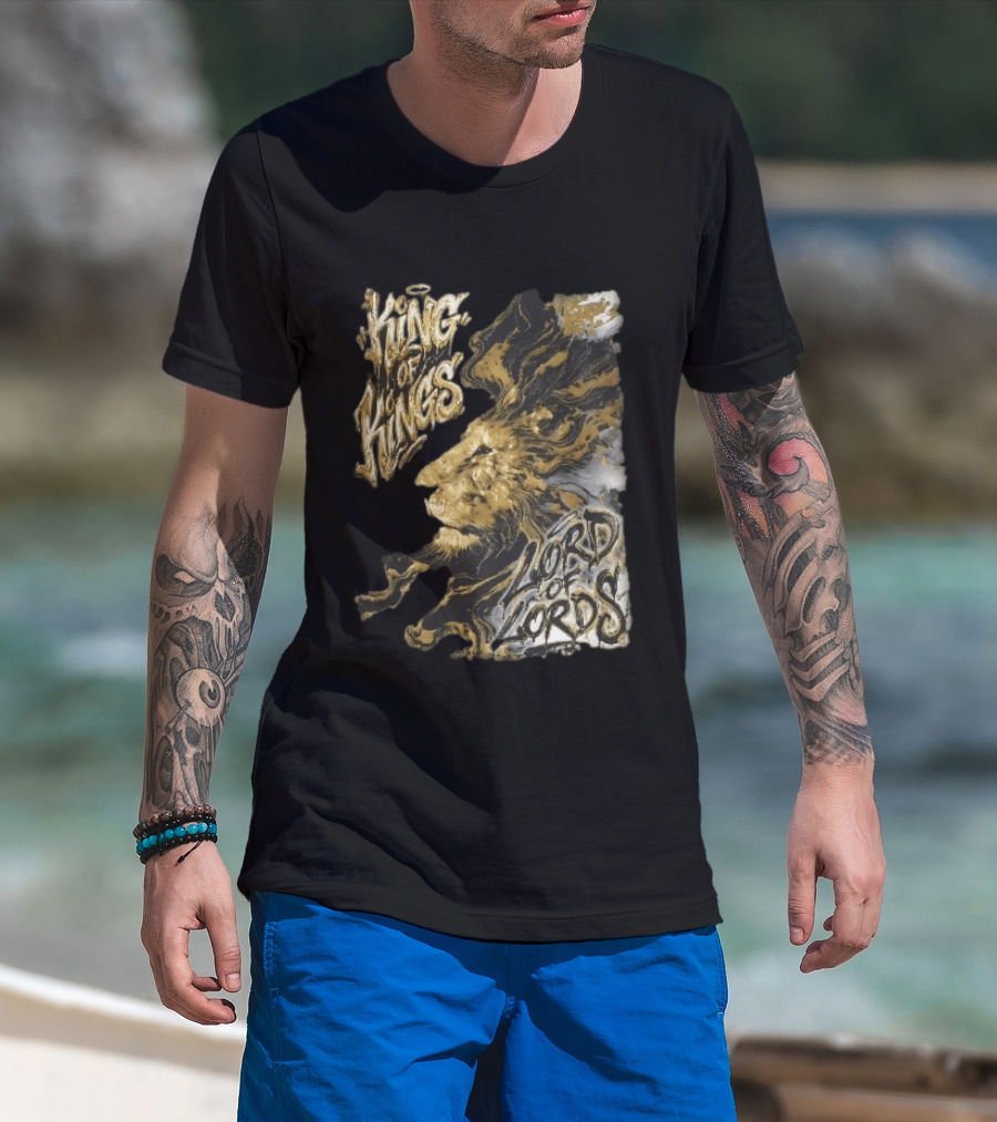King Of Kings Lord Of Lords Golden Lion Swirling Mane T-Shirt