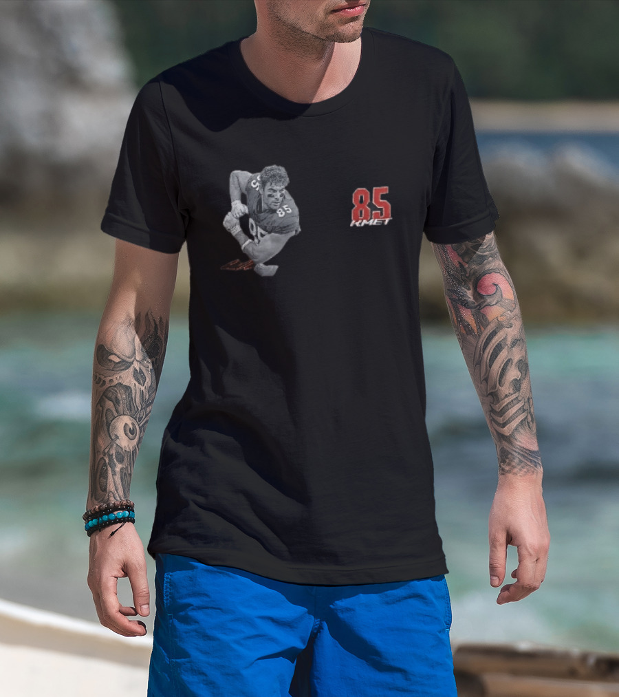 85 Kmet Monochrome Football Action Pose Red Jersey Number T-Shirt