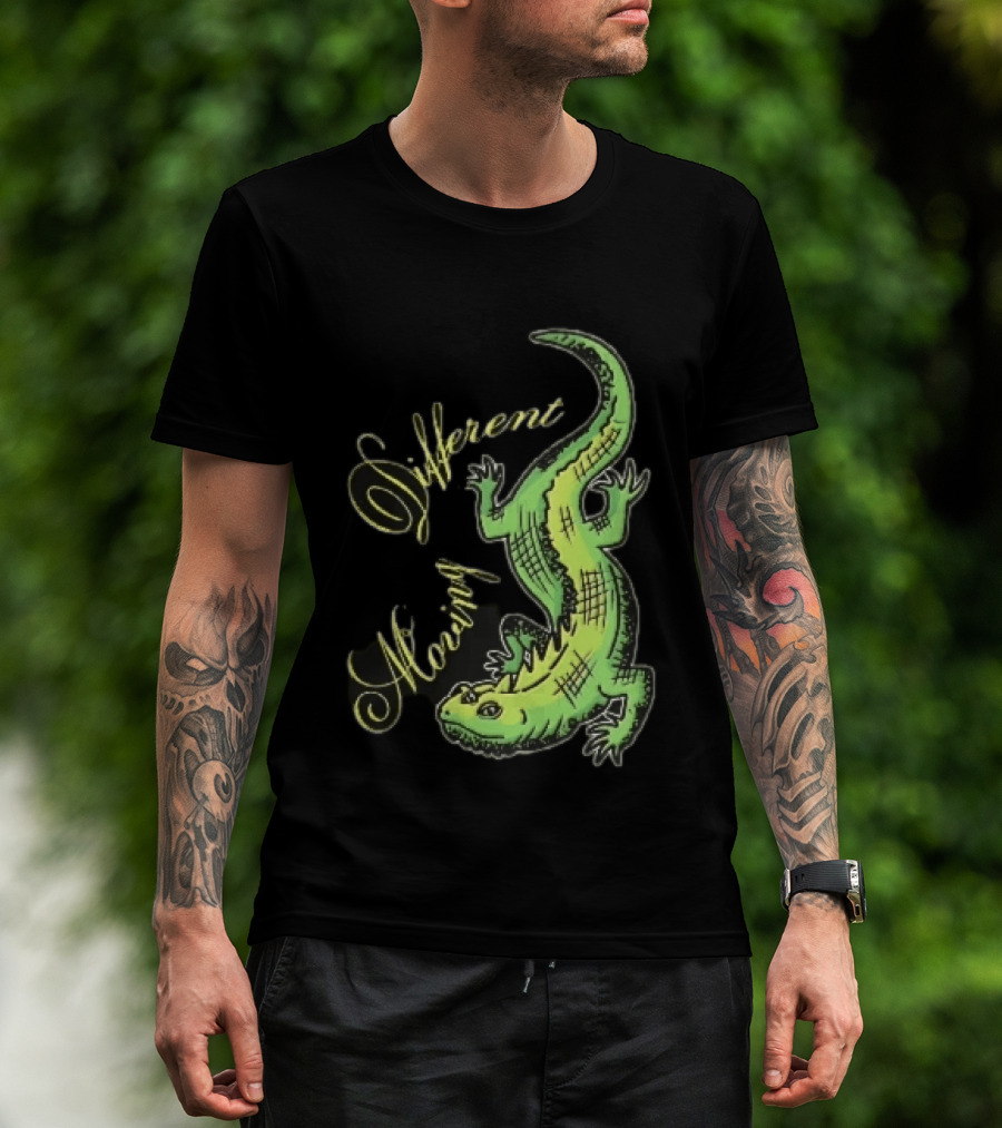 Different Moving Green Lizard Iguana Line Sketch T-Shirt