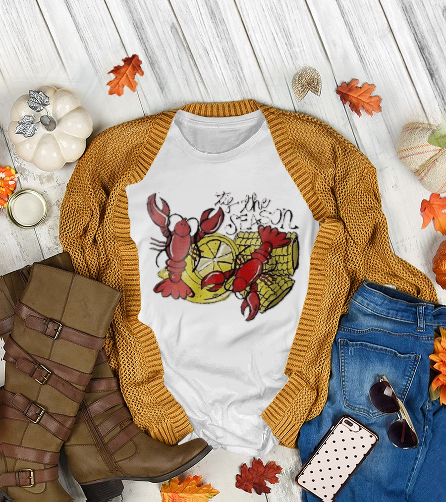 Tis The Season Distressed Cartoon Crawfish Lemon Corn Cob Fun T-Shirt