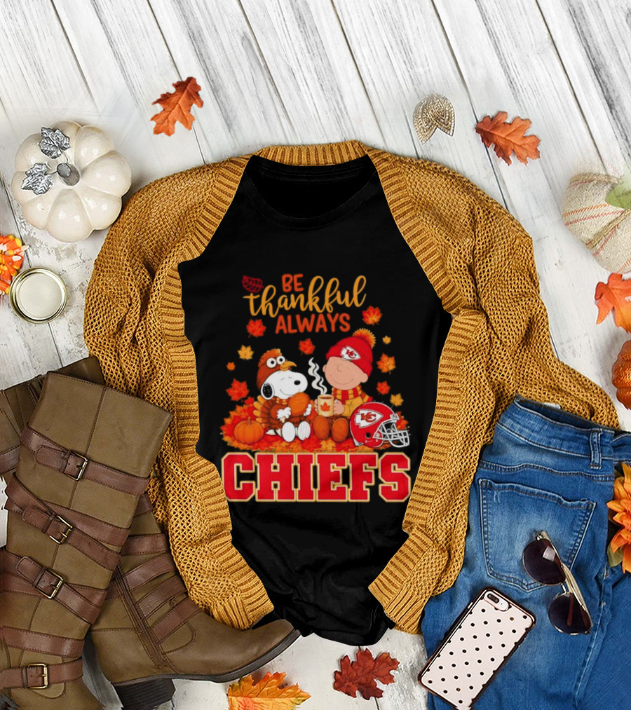 Be Thankful Always Snoopy Charlie Brown Chiefs Fall Leaves T-Shirt