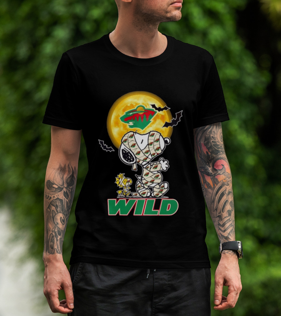 Minnesota Wild Snoopy Woodstock Mummy Halloween Moon Bats T-Shirt