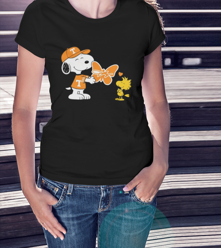 Snoopy Tennessee Volunteers Dolly Parton Woodstock Butterfly T-Shirt