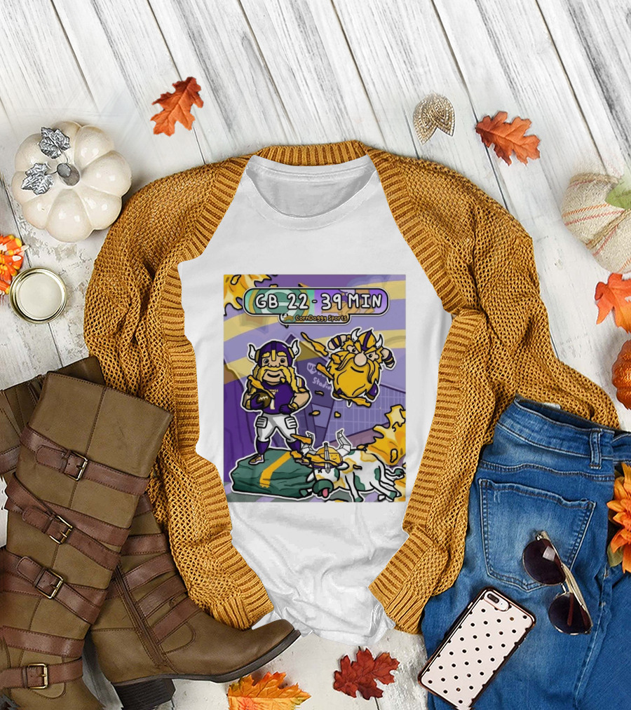 GB 22 39 MIN CornDoggy Sports Green Bay Packers Vs Minnesota Vikings T-Shirt