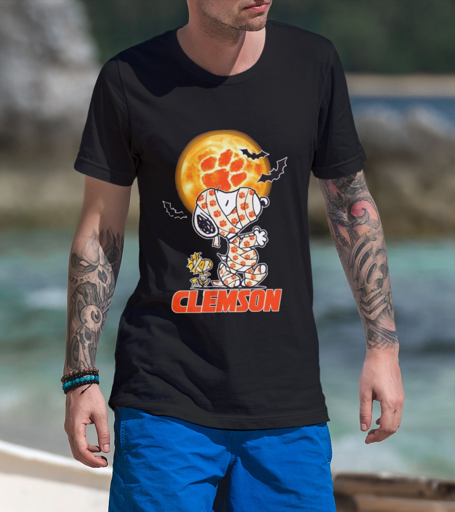 Clemson Tigers Snoopy Woodstock Mummy Halloween Moon Bats T-Shirt