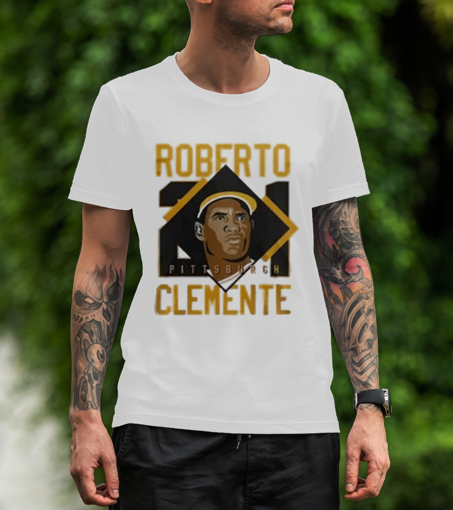Roberto Clemente 21 Pittsburgh Pirates Iconic Baseball Legend T-Shirt
