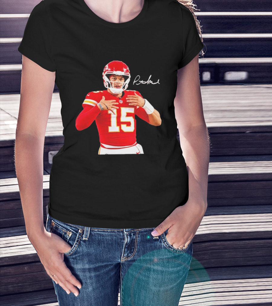 Patrick Mahomes Kansas City Chiefs Number 15 Autograph NFL Quarterback T-Shirt