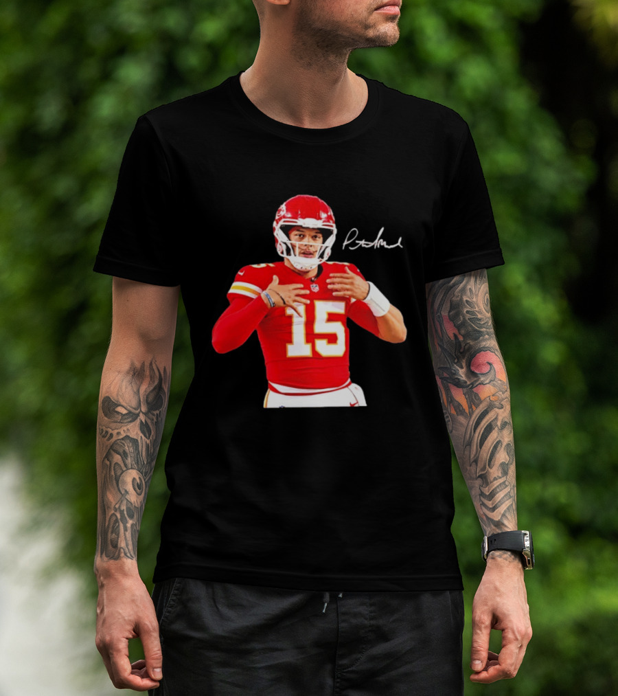 Patrick Mahomes Kansas City Chiefs Number 15 Autograph NFL Quarterback T-Shirt